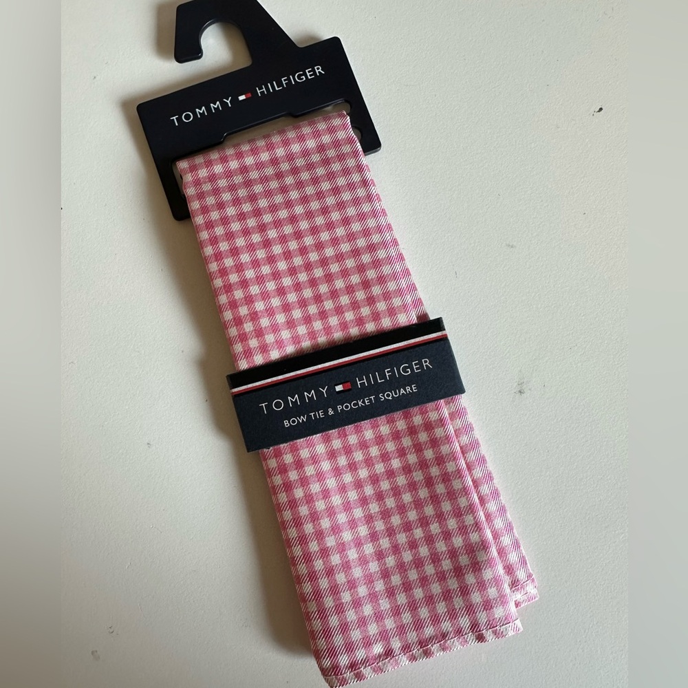 Tommy Hilfiger Pink Gingham Pocket Square NWT